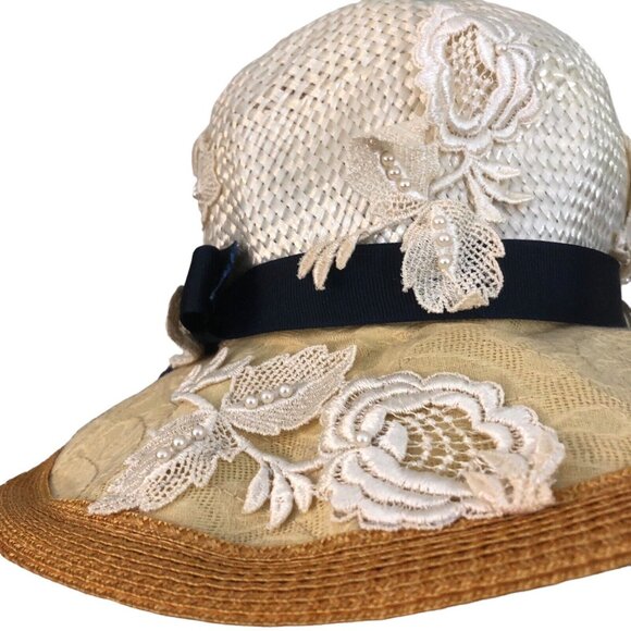 Vintage 1960S/70S Cream Tan Laurel Lace Appliqué Woven Sun Hat - Picture 5 of 10